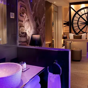 Secret De - & (adults Only) Hotel Paris